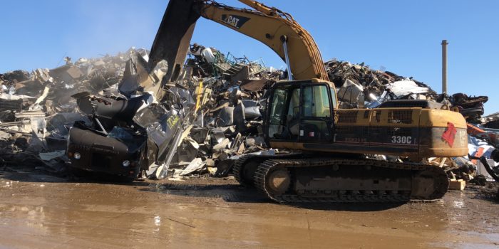 Crushing Dismantling Metal Scrap Recycling (3)
